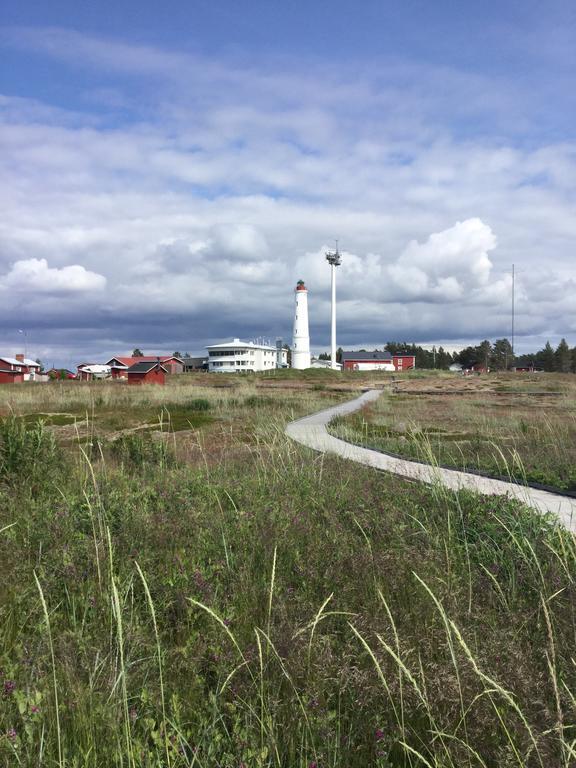 Luotsihotelli - Arctic Lighthouse Hotel Hailuoto Exterior foto